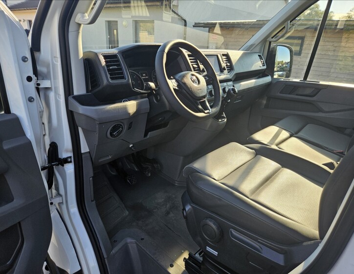 Volkswagen Crafter 9