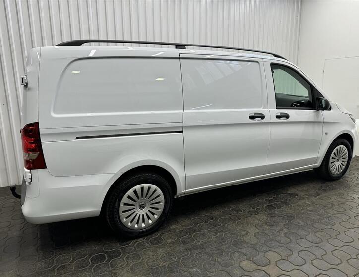Mercedes-Benz Vito 9