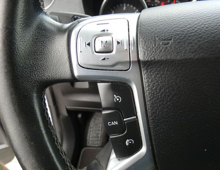 Ford Galaxy 36
