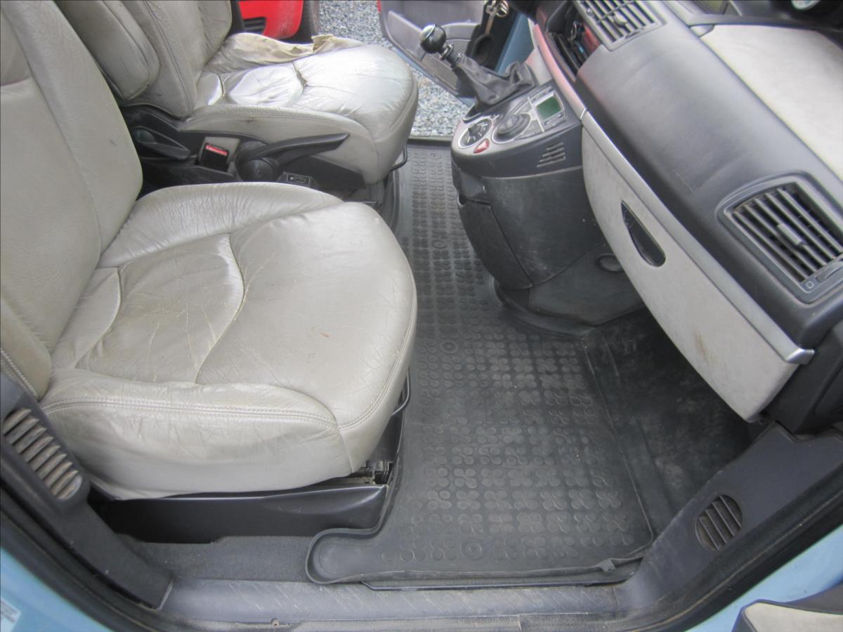 Peugeot 807