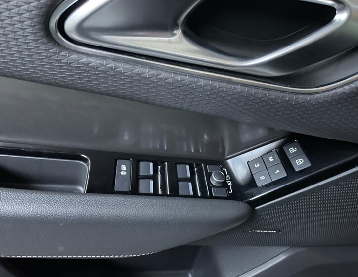Land Rover Range Rover Velar 8
