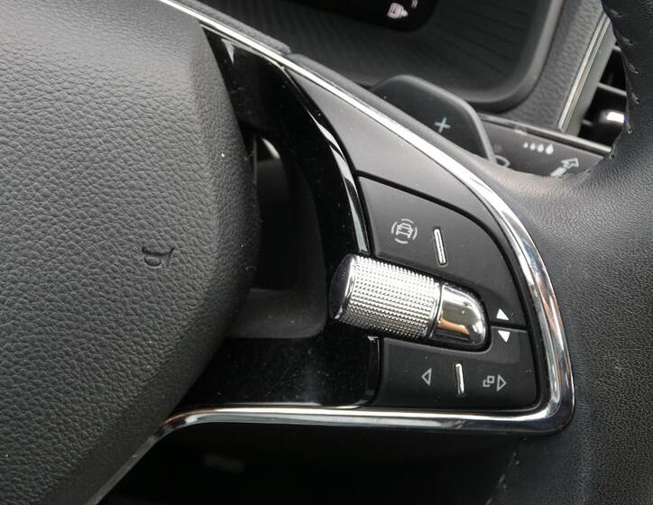 Škoda Karoq 12