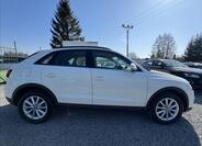 Audi Q3 8