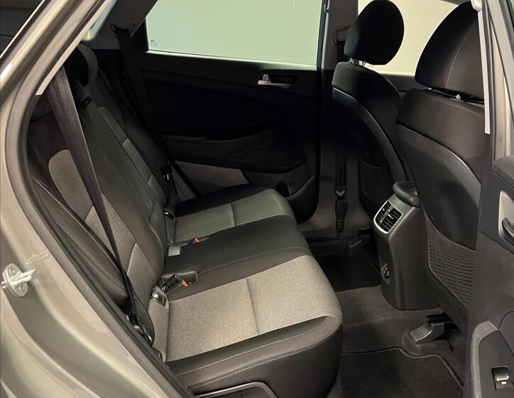Hyundai Tucson 11