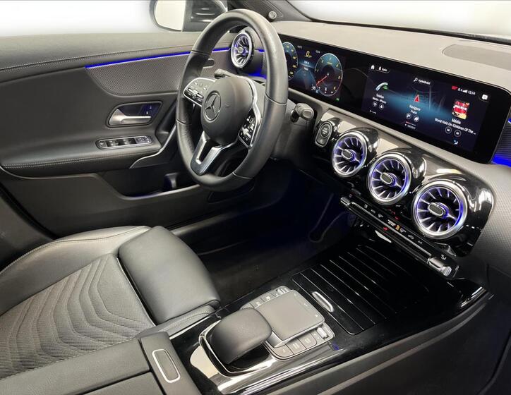 Mercedes-Benz CLA 18