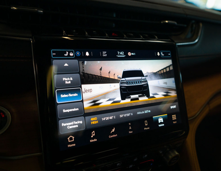 Jeep Grand Cherokee 32