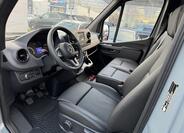 Mercedes-Benz Sprinter 10