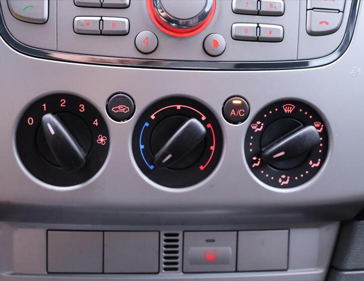 Ford Focus 24
