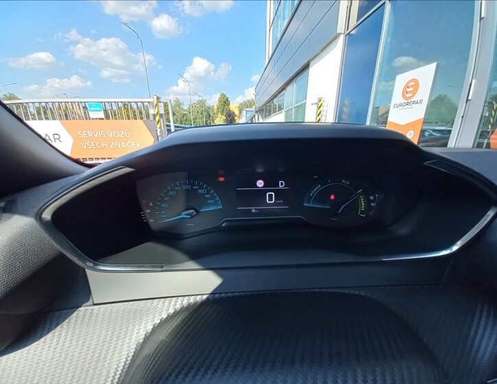 Peugeot 2008 15