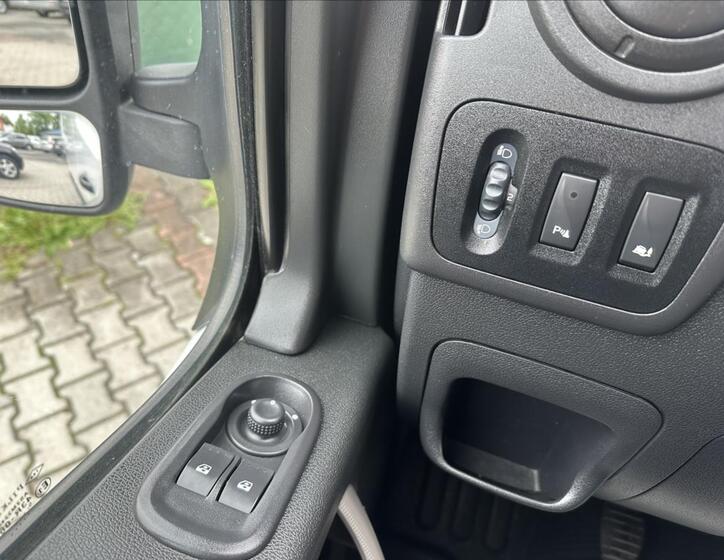 Opel Movano 19