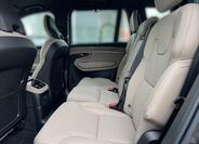 Volvo XC90 11