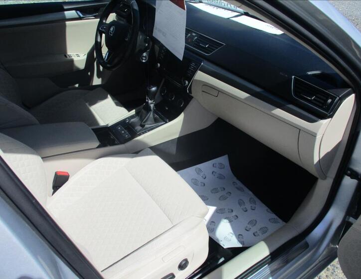 Škoda Superb 10