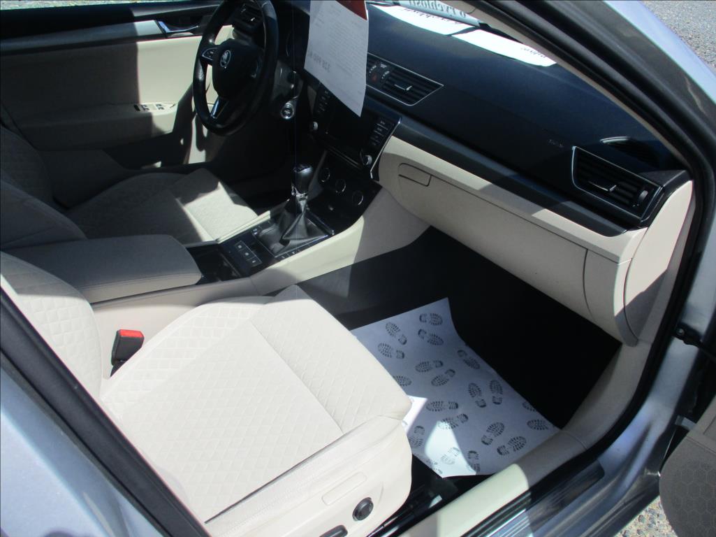 Škoda Superb