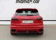 Porsche Cayenne 6