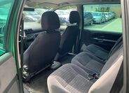 Volkswagen Sharan 16