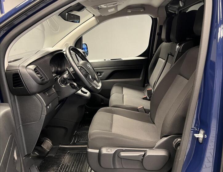 Toyota ProAce 6