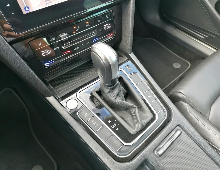 Volkswagen Passat 13