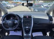 Toyota Auris 10