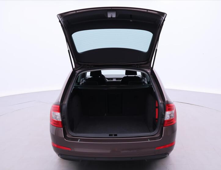 Škoda Octavia 9