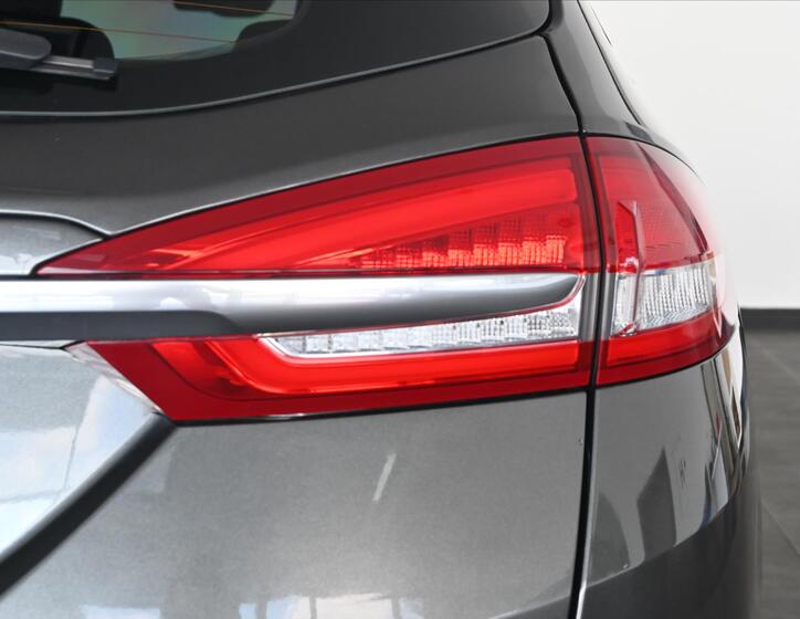 Ford Mondeo 31