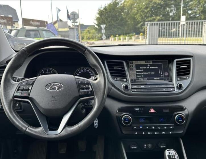 Hyundai Tucson 12