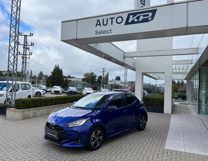 Toyota Yaris 1
