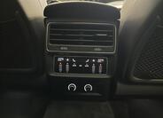 Audi Q8 20