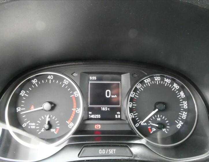 Škoda Fabia 33