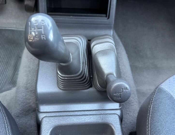 Mitsubishi L200 15