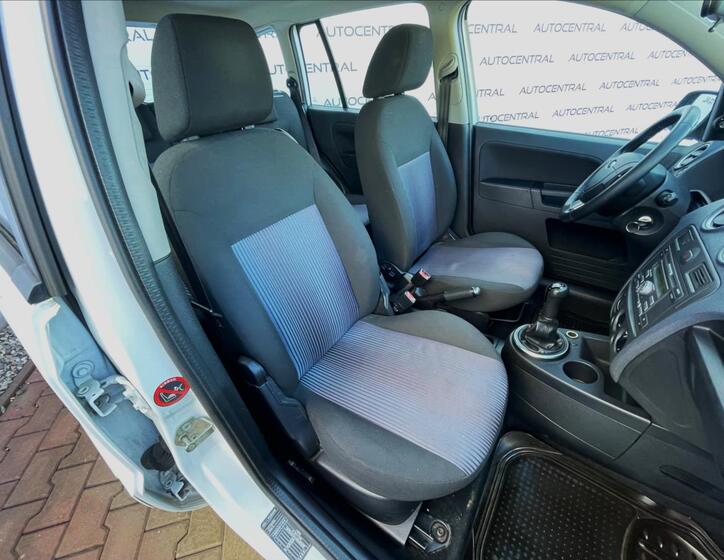 Ford Fusion 18