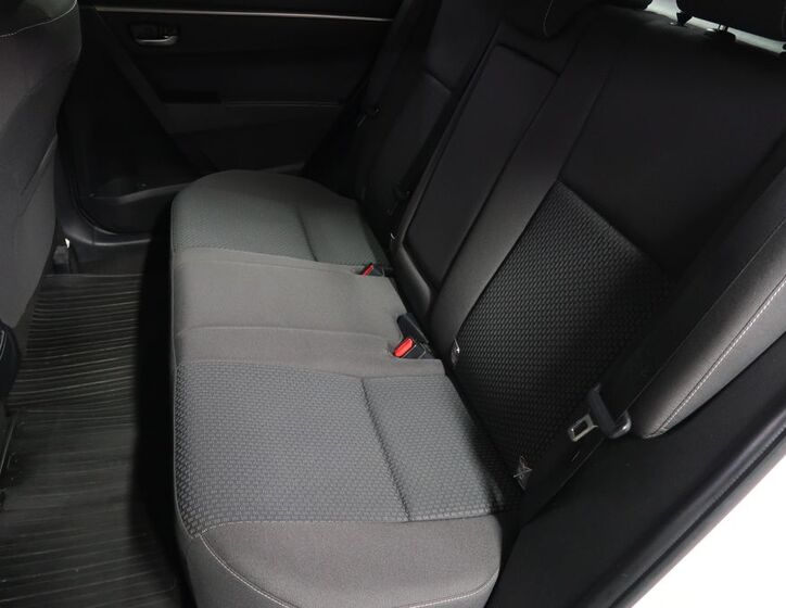 Toyota Corolla 10