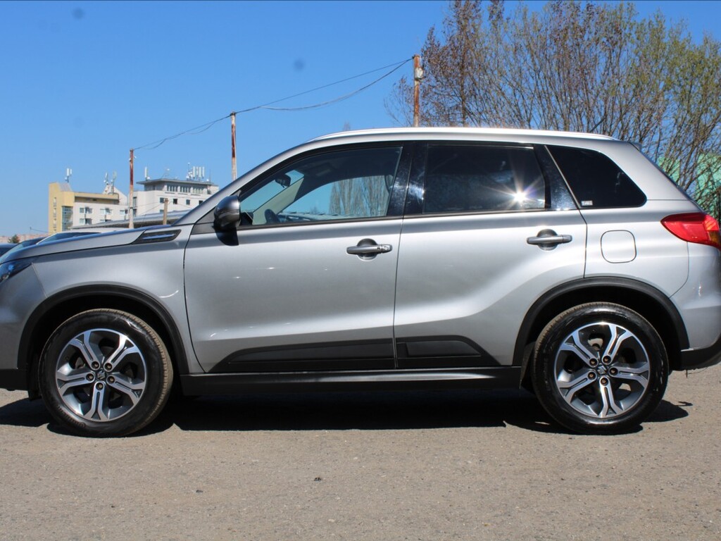 Suzuki Vitara 8