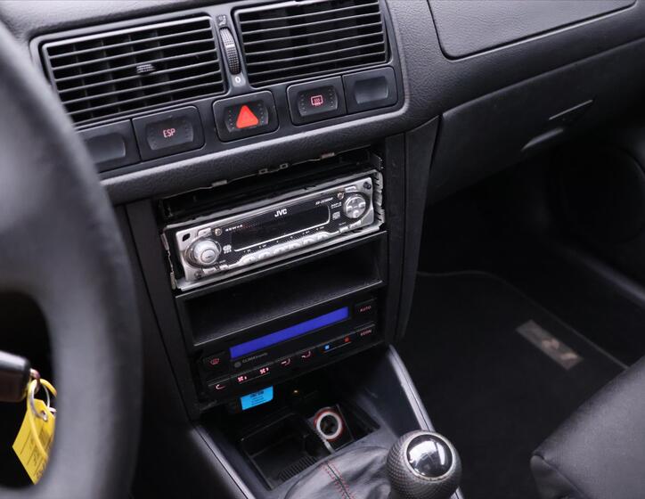 Volkswagen Golf 13