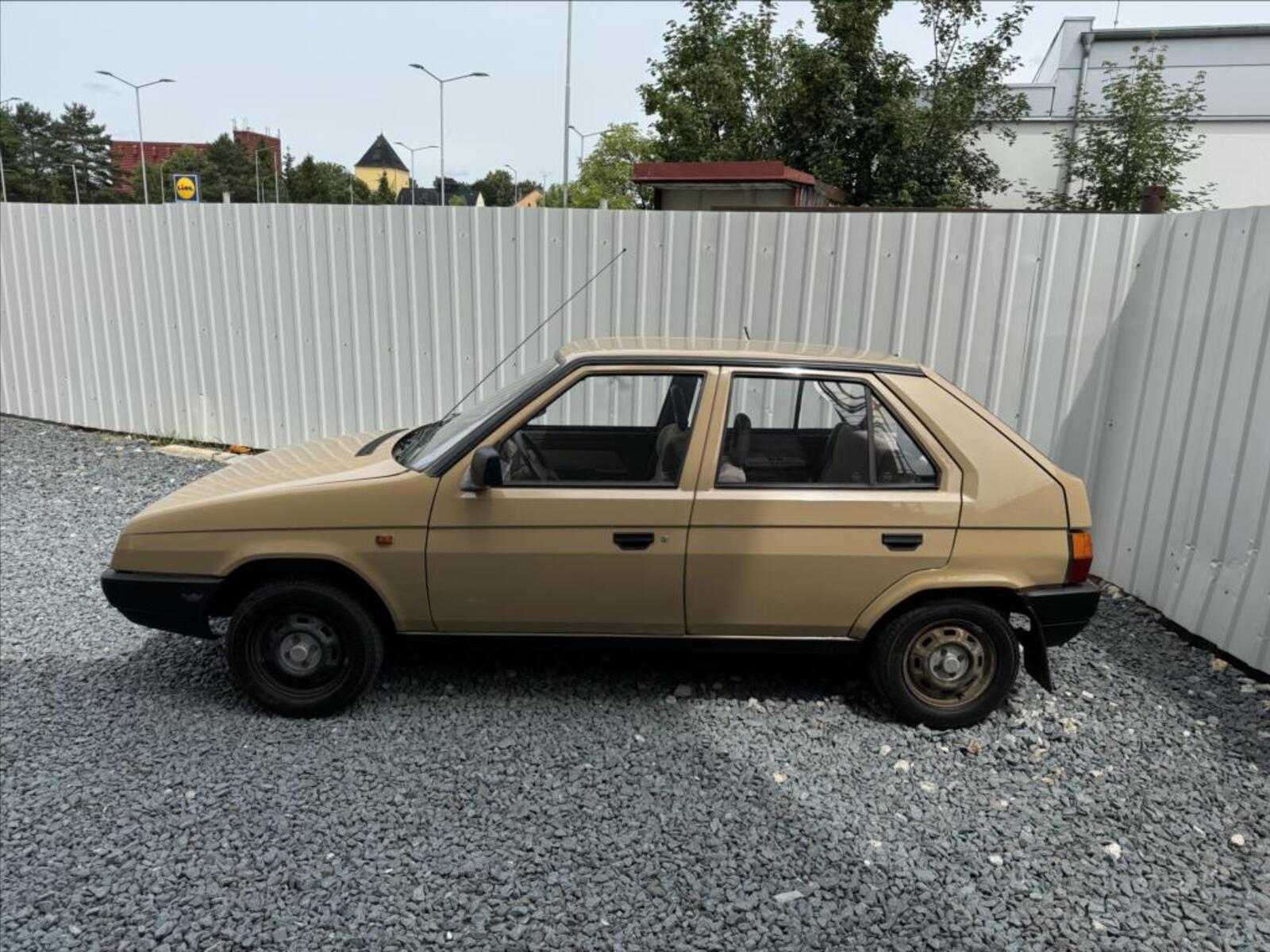 Škoda Favorit 4