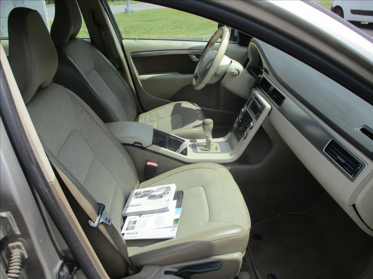 Volvo XC70