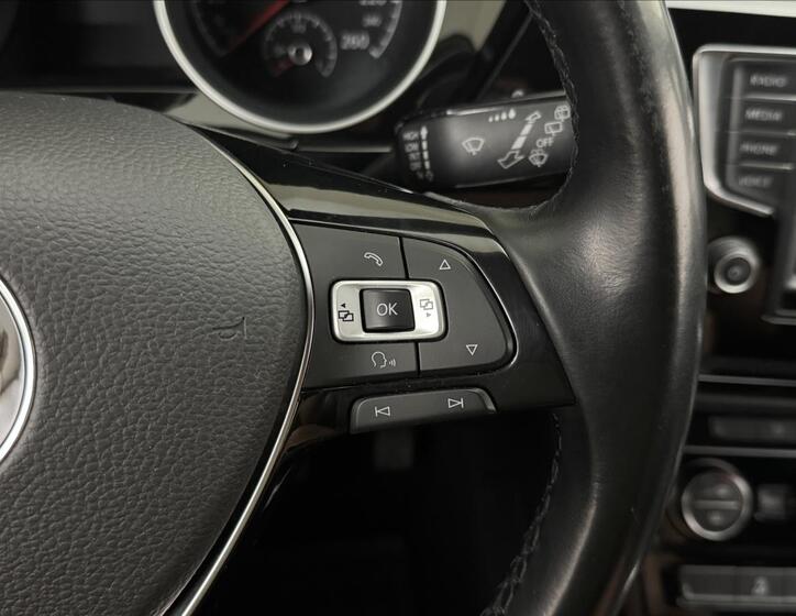 Volkswagen Touran 12