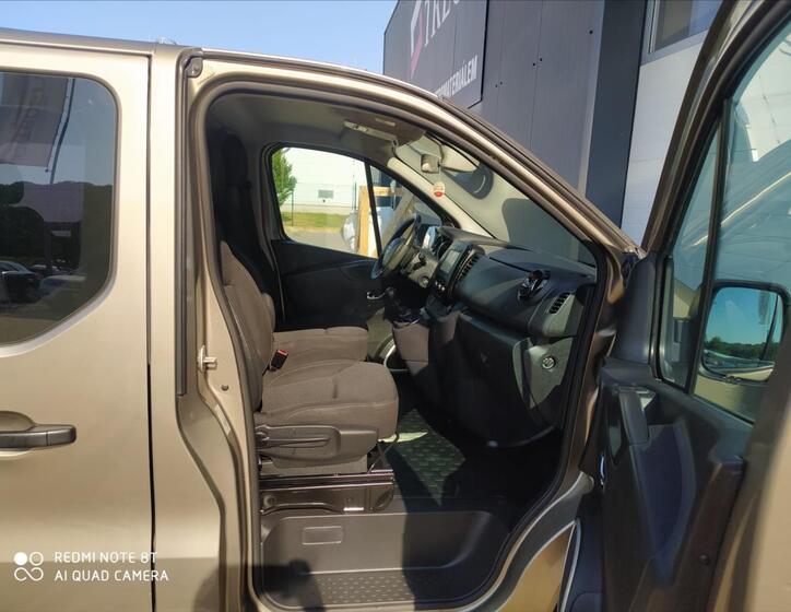 Opel Vivaro 9