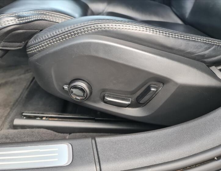 Volvo V90 13