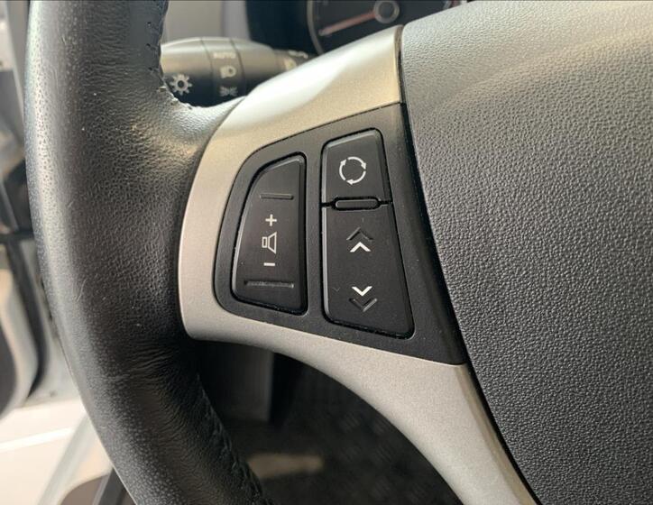 Hyundai i30 28