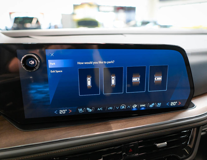 Chevrolet Suburban 36