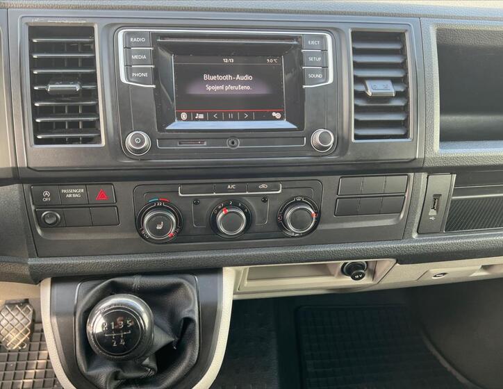 Volkswagen Transporter 13