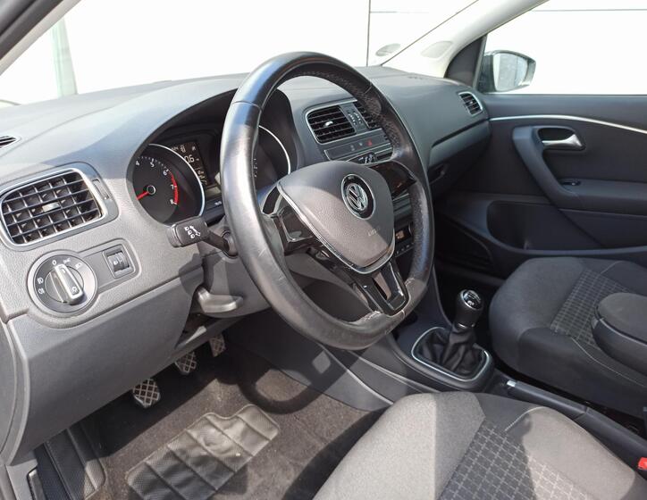 Volkswagen Polo 10