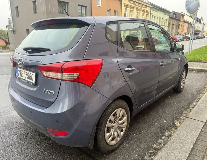Hyundai ix20 5