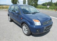 Ford Fusion 4