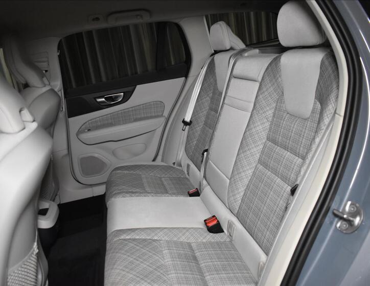 Volvo V60 9