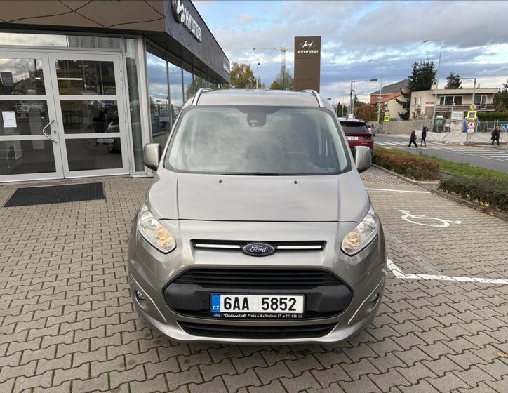 Ford Tourneo Connect 8