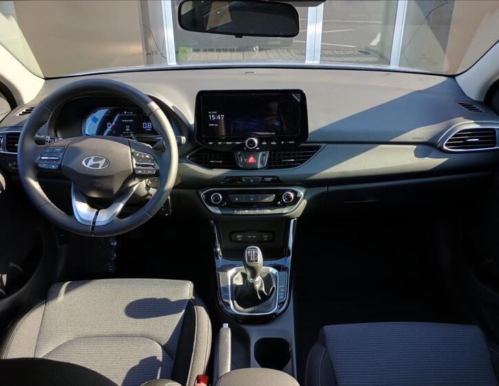 Hyundai i30 4