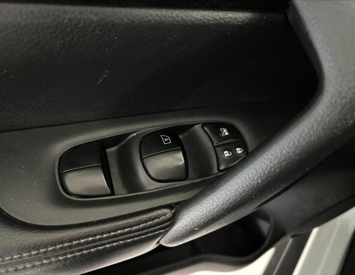 Nissan X-Trail 10