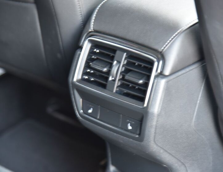 Škoda Karoq 24