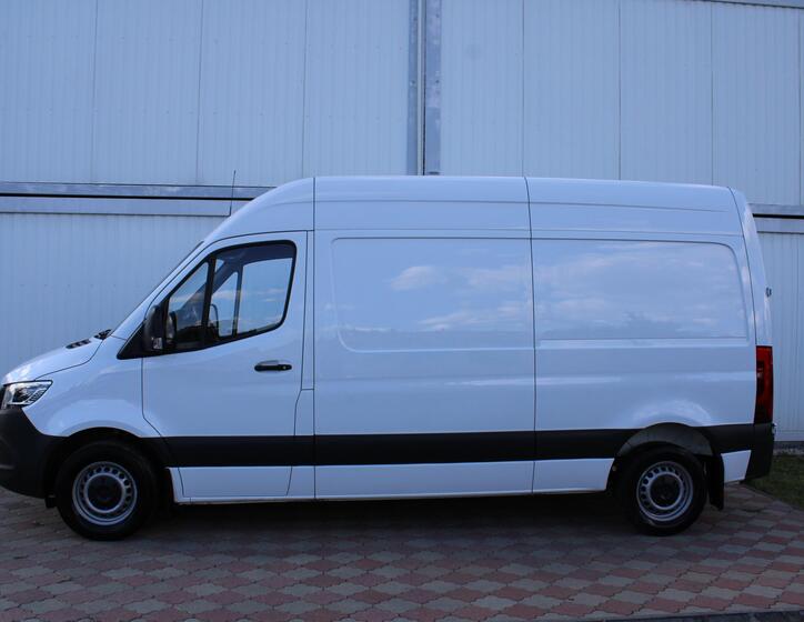 Mercedes-Benz Sprinter 6
